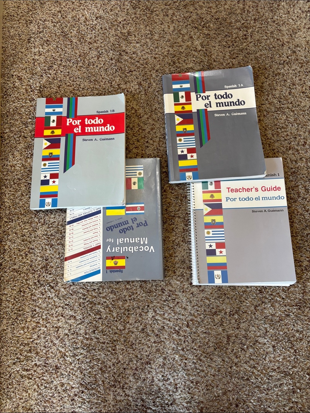 Por todo el mundo Spanish Textbook Set - Multicolor Flag Design